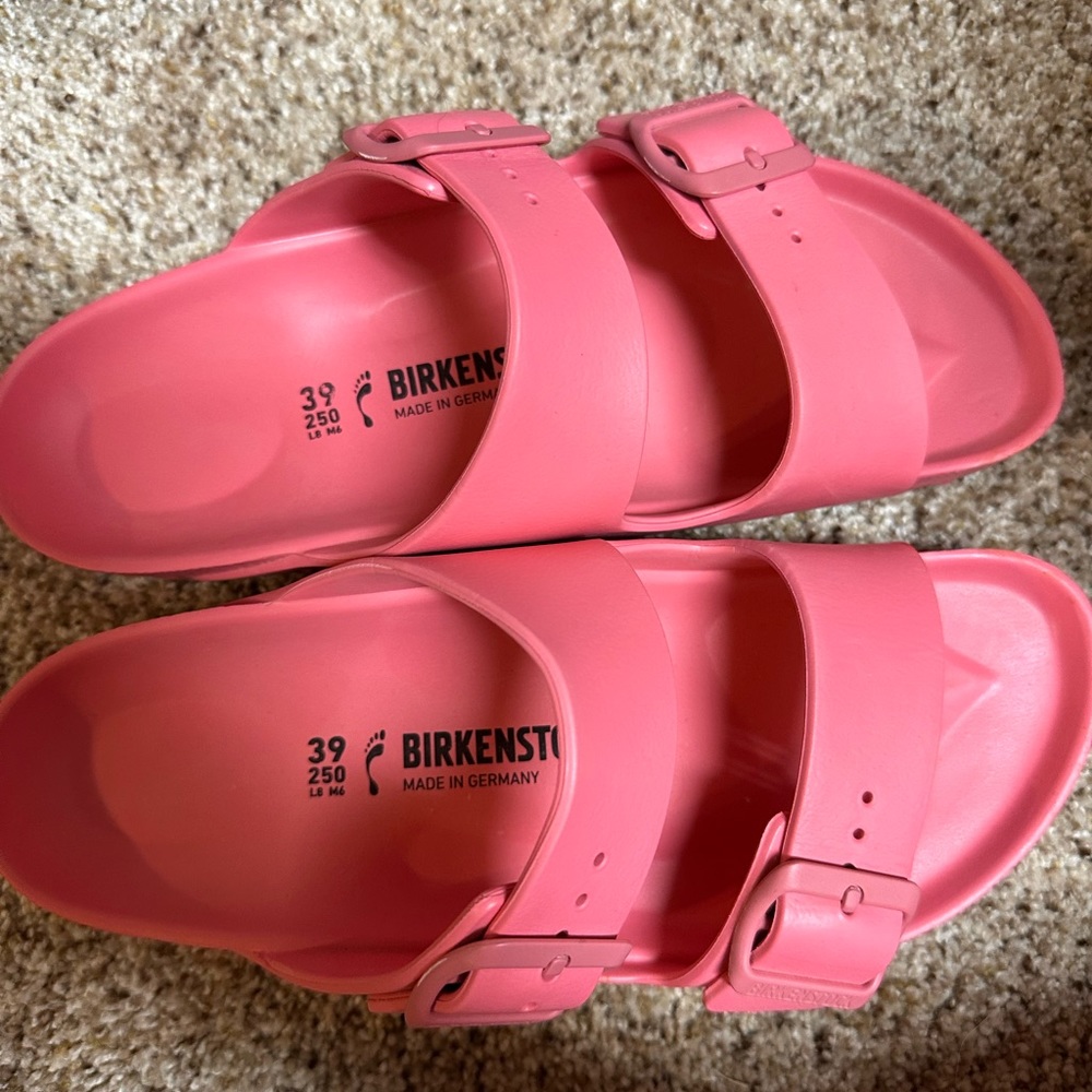 NEW W8 BIRKENSTOCK SANDAL